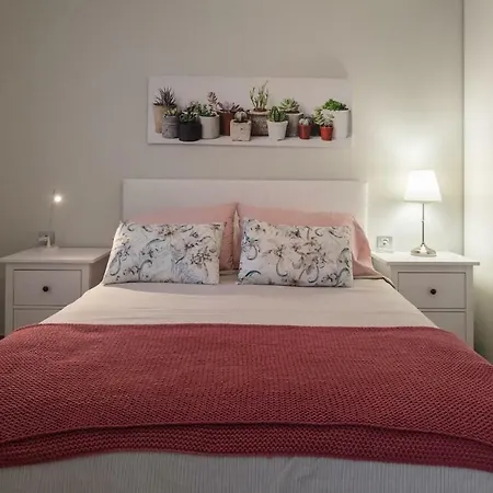 Downtown Square: Prime Location With Parking * Santa-Cruz de Ténérife