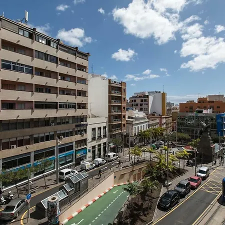 Appartement Downtown Square: Prime Location With Parking